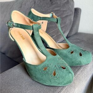 Modcloth Dark Green Retro T-Strap Heels